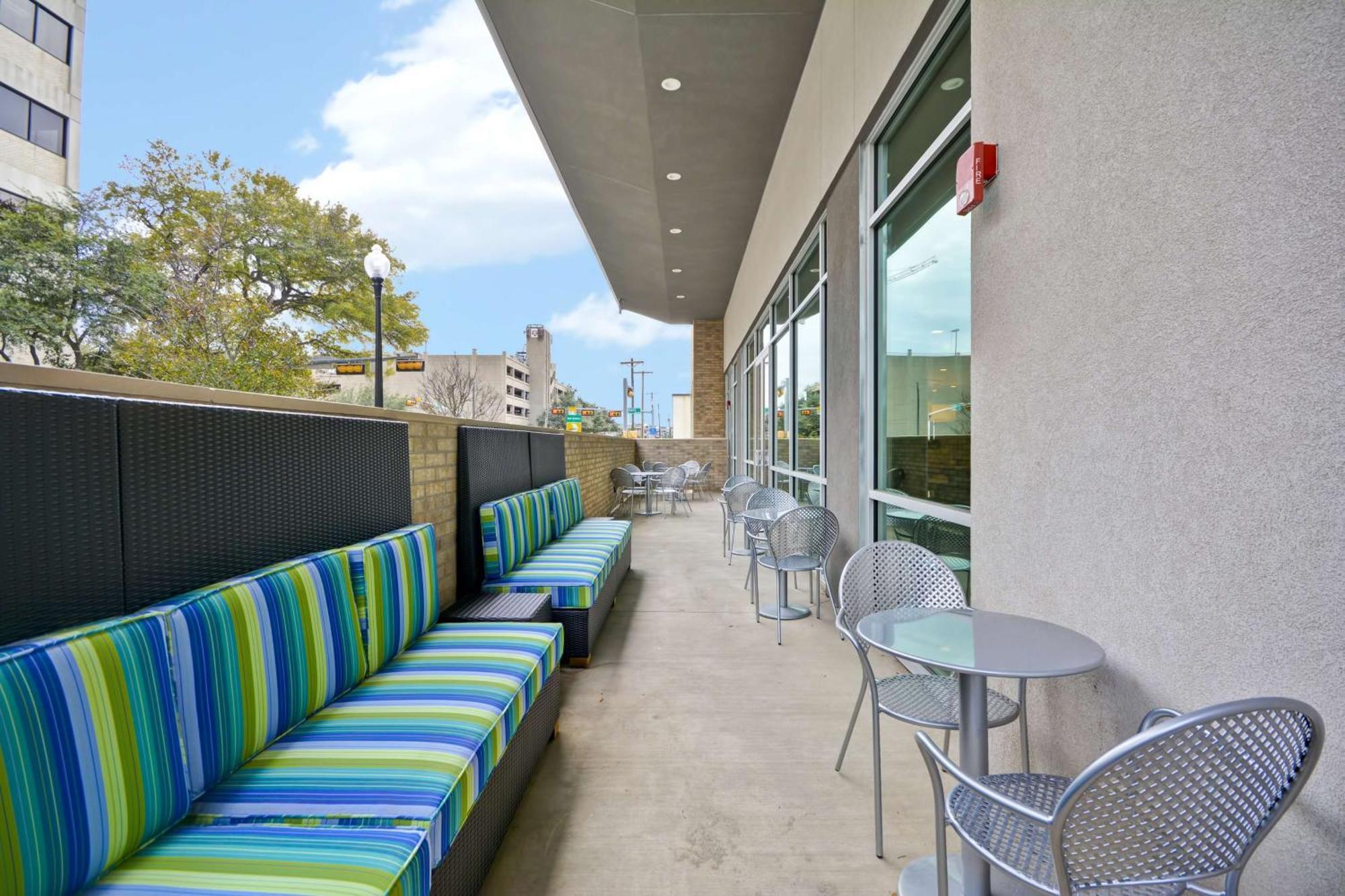 Home2 Suites By Hilton Dallas Downtown At Baylor Scott & White Exterior foto