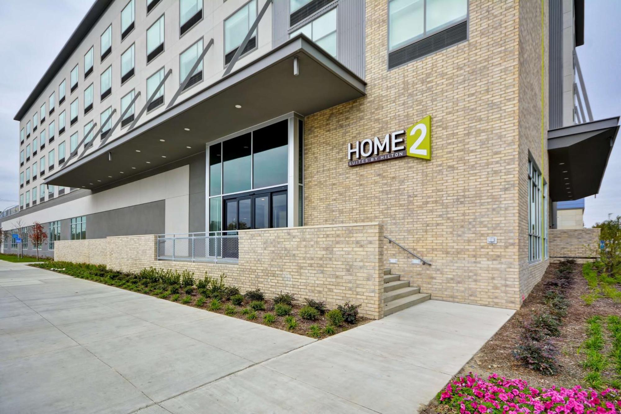 Home2 Suites By Hilton Dallas Downtown At Baylor Scott & White Exterior foto